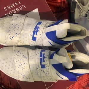 LeBron soldiers 10 size8.5